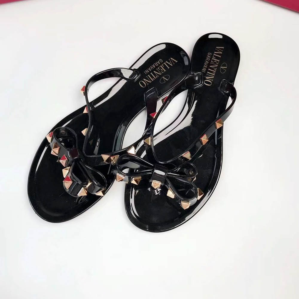 Valentino Garavani Rockstud PVC Flip Flop(Black) - 