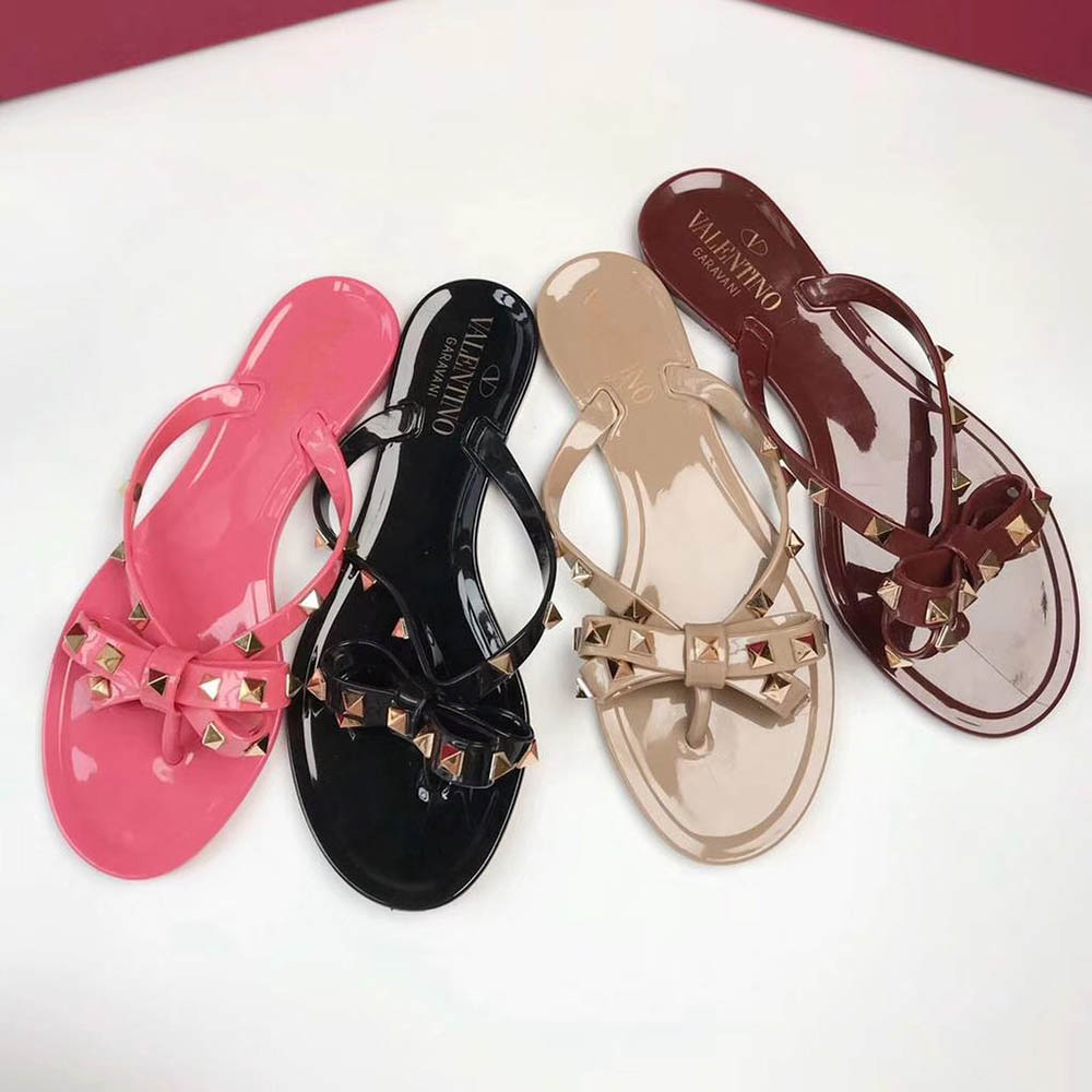 Valentino Garavani Rockstud PVC Flip Flop(Black) - 