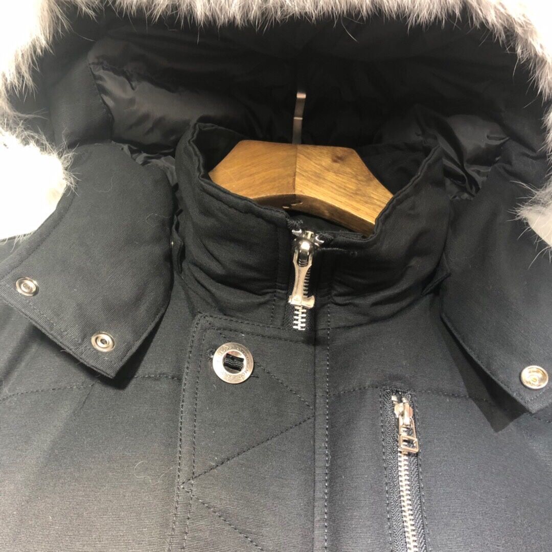 Moose Knuckles  Black Down Jacket  - 