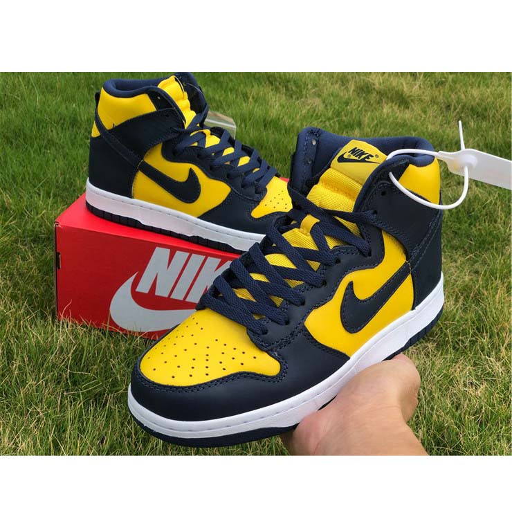 Nike Dunk High 'Michigan' CZ8149-700  - 
