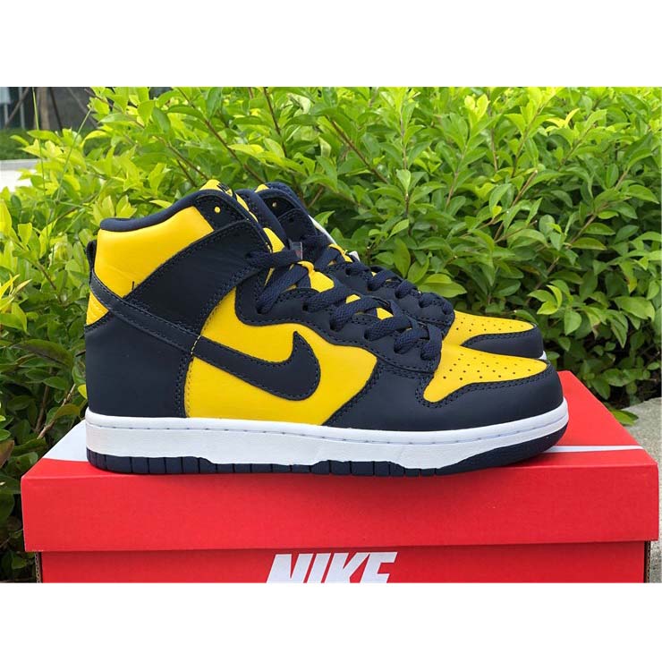 Nike Dunk High 'Michigan' CZ8149-700  - 