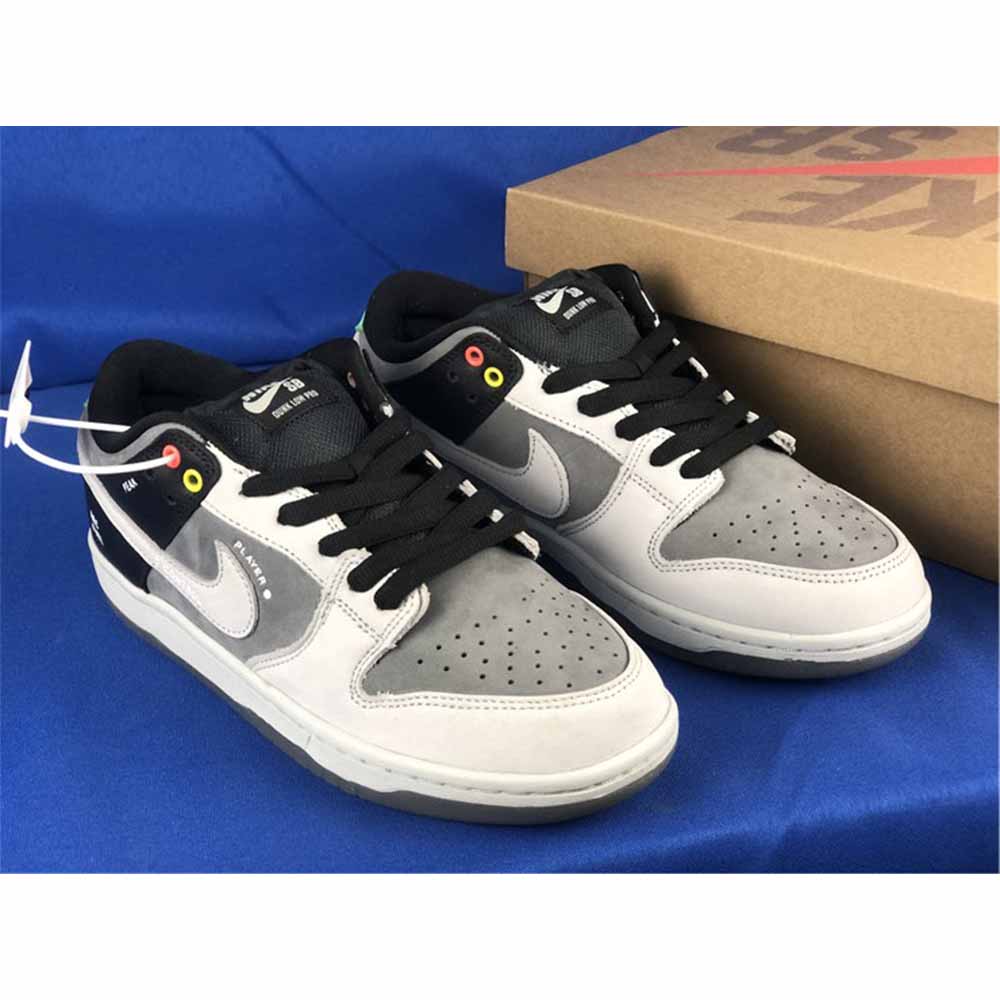 Nike SB Dunk Low "VX1000 Camcorder" - 