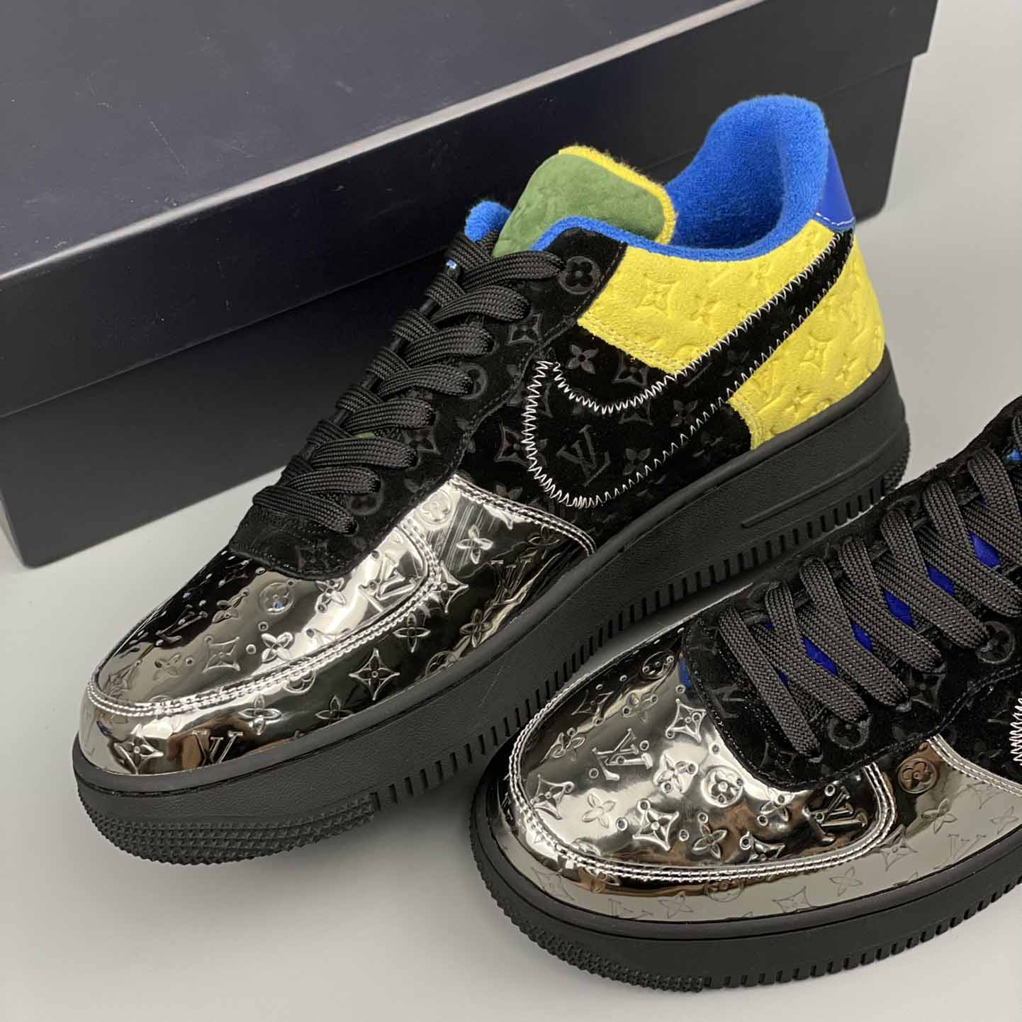 Louis Vuitton X Nike Air Force 1 Sneaker - 