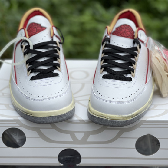 Jordan Offwhite X AJ2 Low DJ4375-106 - 