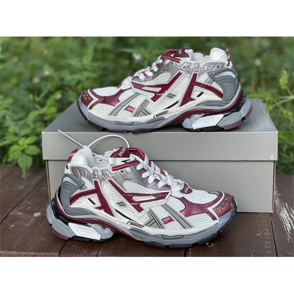Balenciaga Runner Sneaker In Burgundy - 