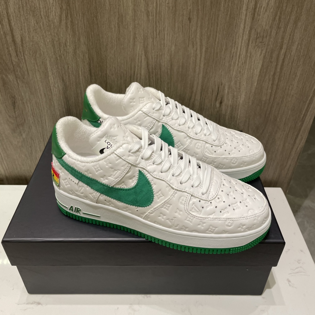 Louis Vuitton X Nike Air Force 1 Sneaker In White - 