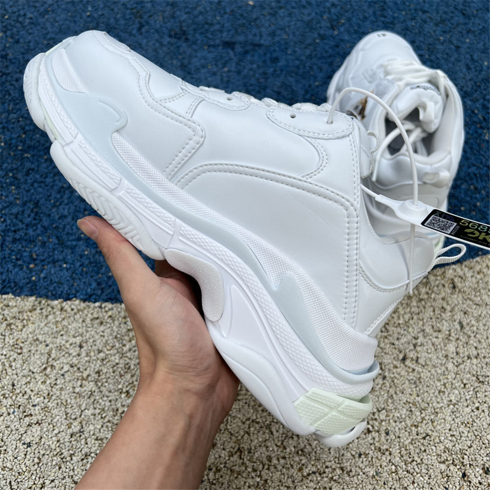 Balenciaga Triple S x Gucci Tiger Print Sneaker In White - 