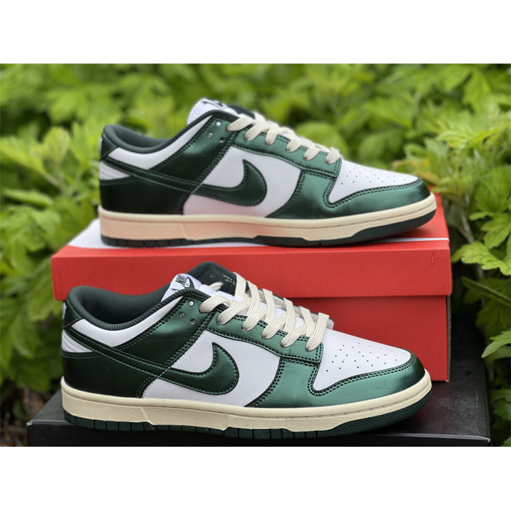 Nike Dunk Low “Vintage Green” Sneaker DQ8580-100 - DesignerGu