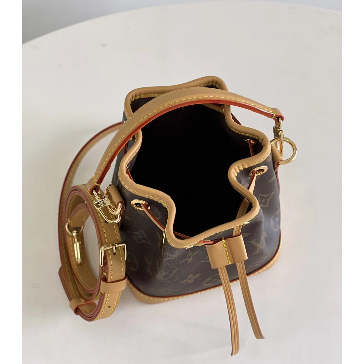 Louis Vuitton Nano  Noe Bag(13-16-10CM) - 