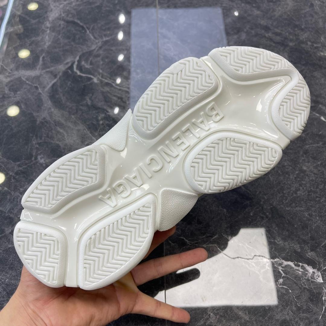 Balenciaga Triple S Logotype Sneaker In White And Black Technical Material - DesignerGu