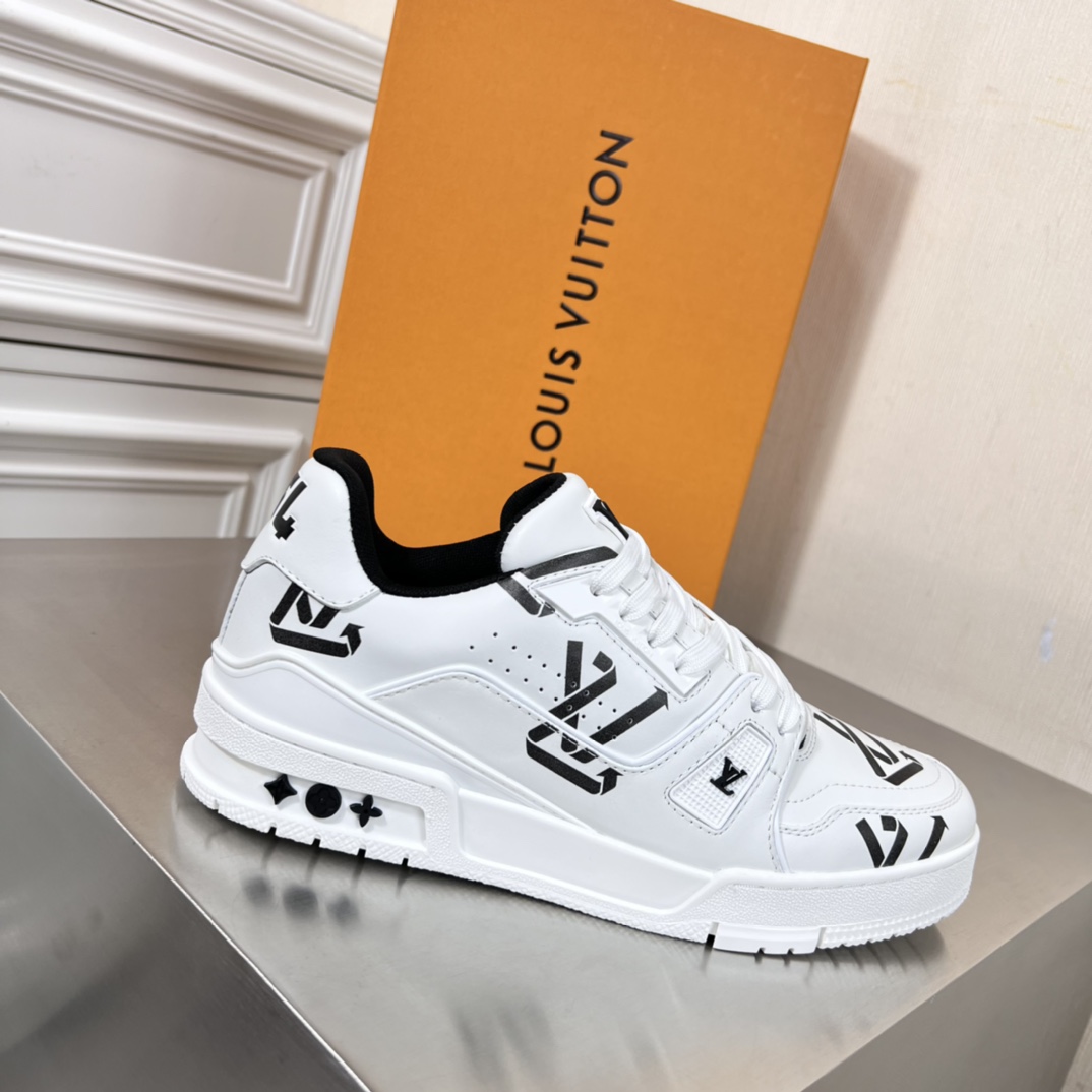 Louis Vuitton LV Trainer Sneaker    (Upon uk size)   1AAGXZ - 