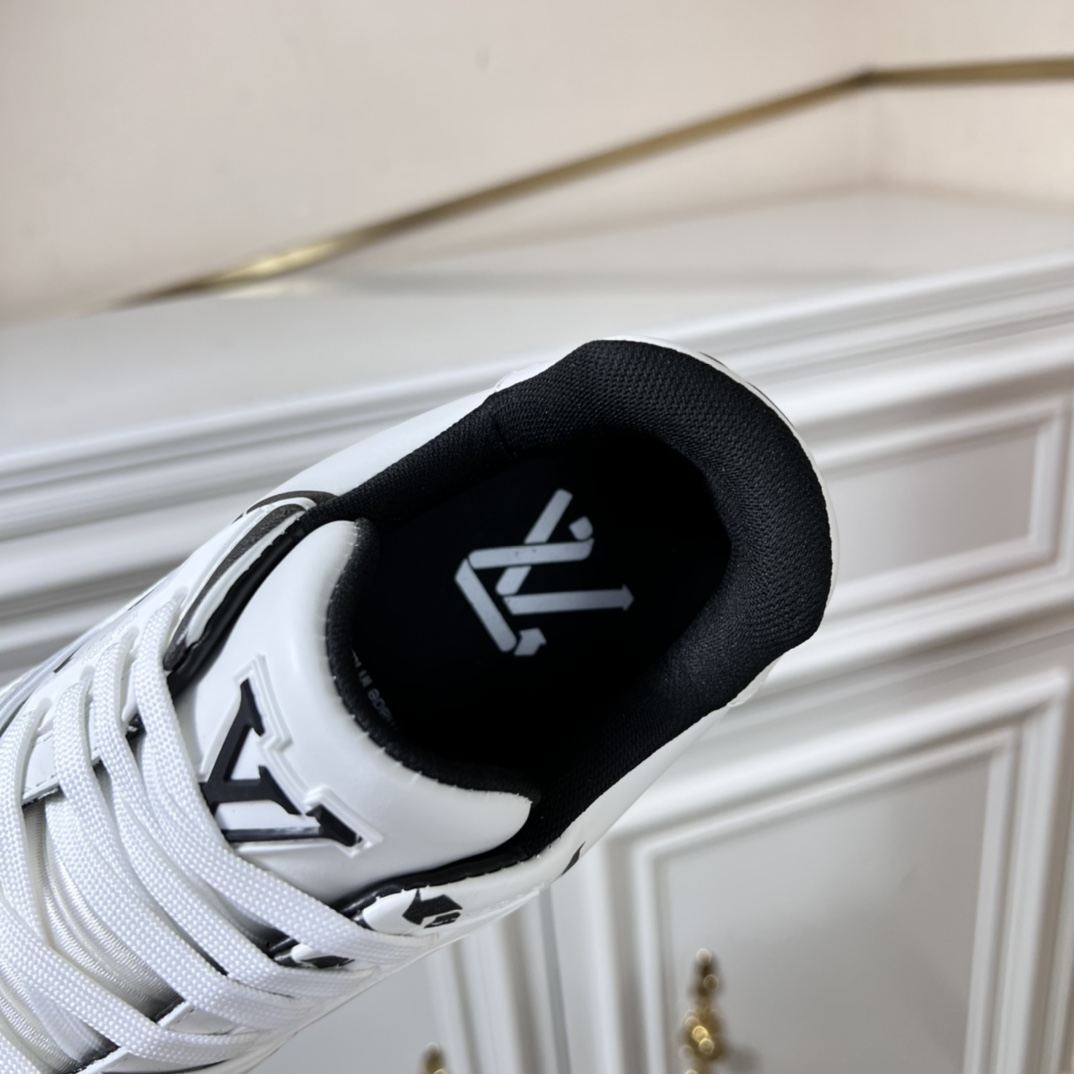 Louis Vuitton LV Trainer Sneaker    (Upon uk size)   1AAGXZ - 