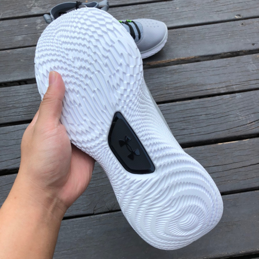 Under Armour Curry 4 Flotro"Grey/Black" Sneaker     3024861-102 - 