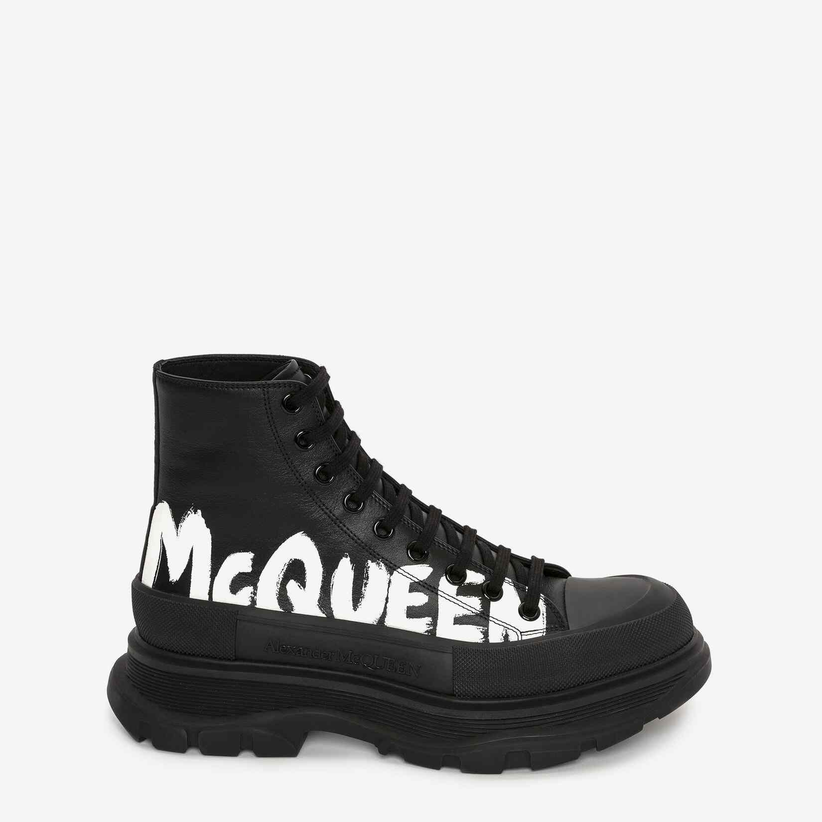 Alexander Mqueen Tread Slick Boot In Black/White - 