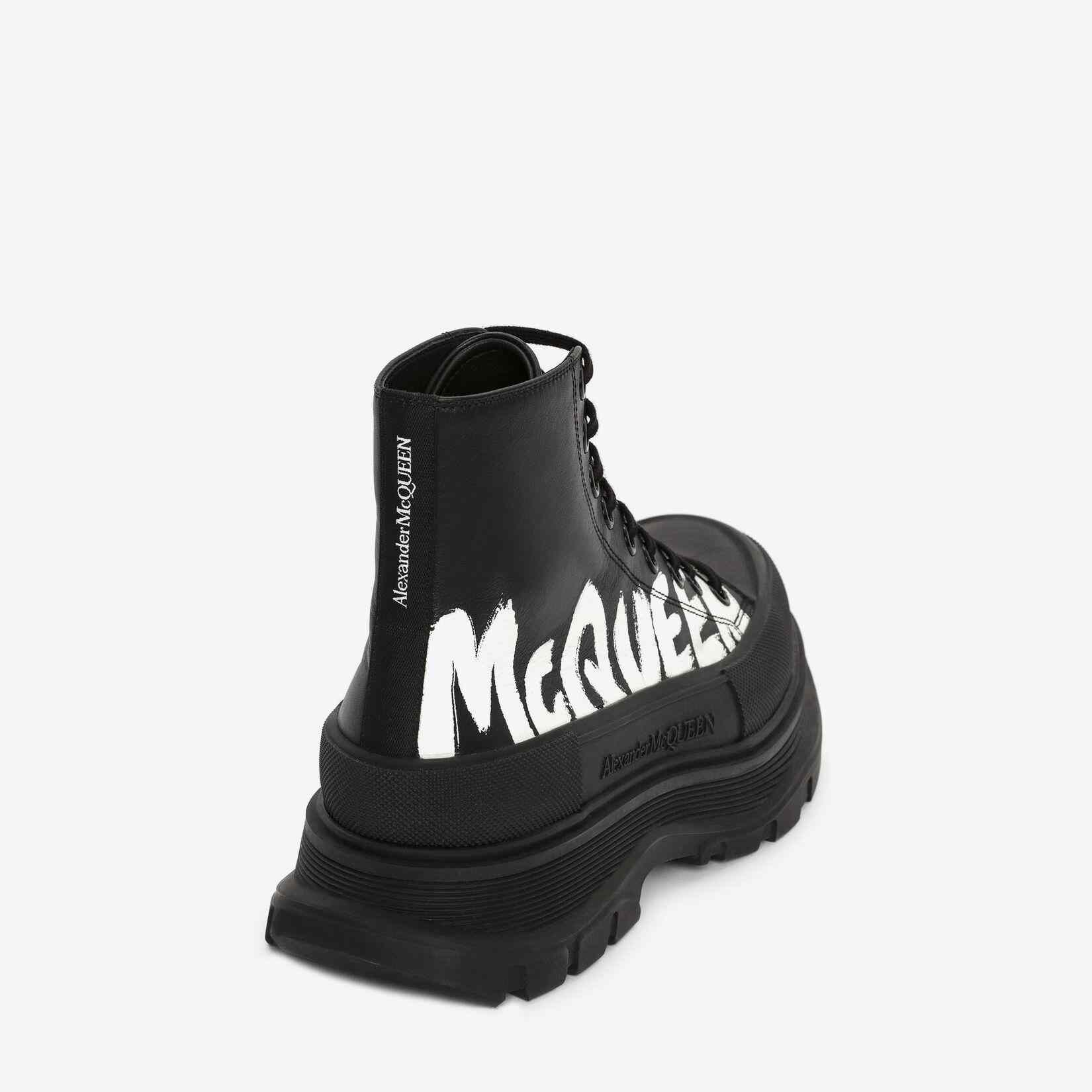 Alexander Mqueen Tread Slick Boot In Black/White - 