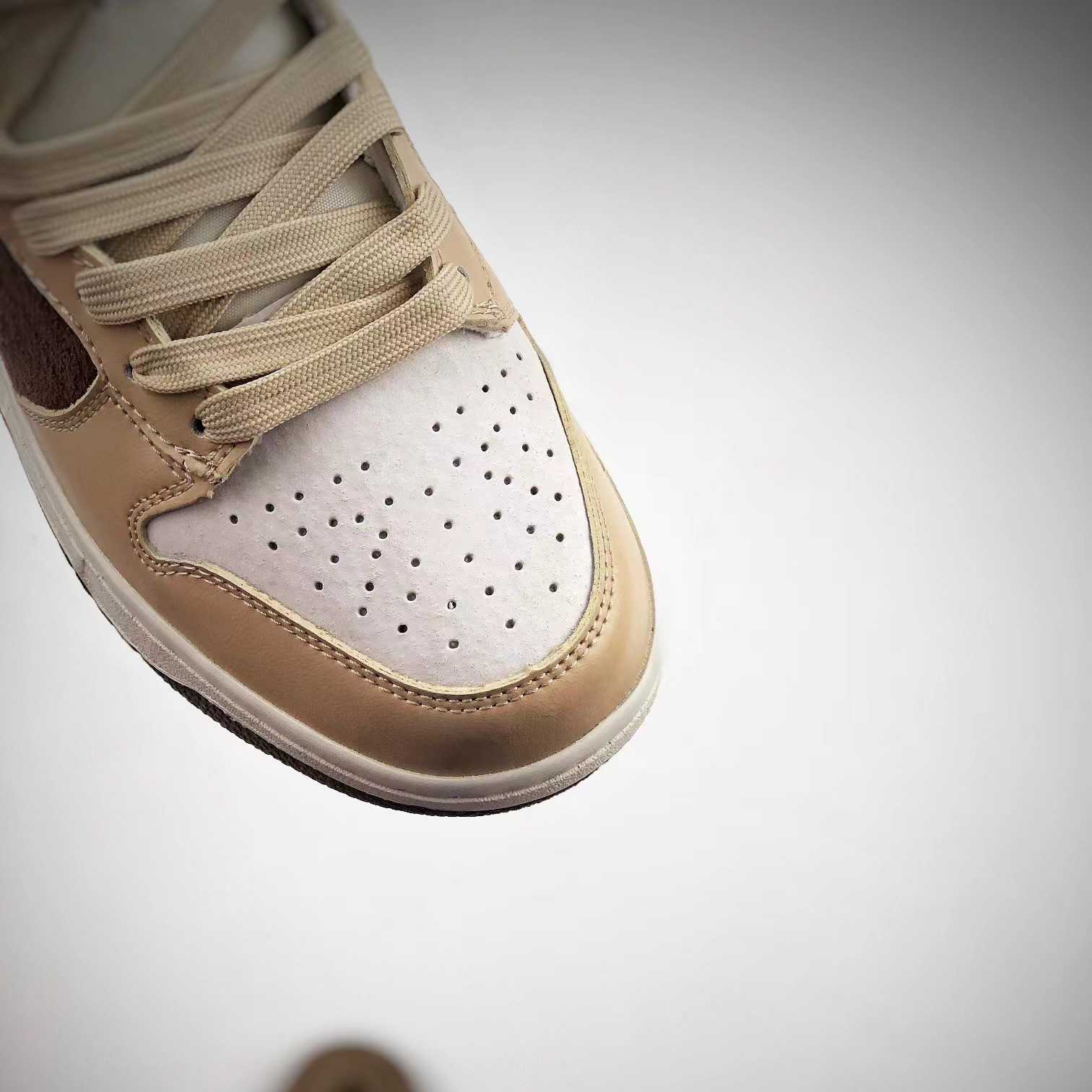 Nike Dunk High "Light Chocolate"Sneakers       DH5348-100 - 