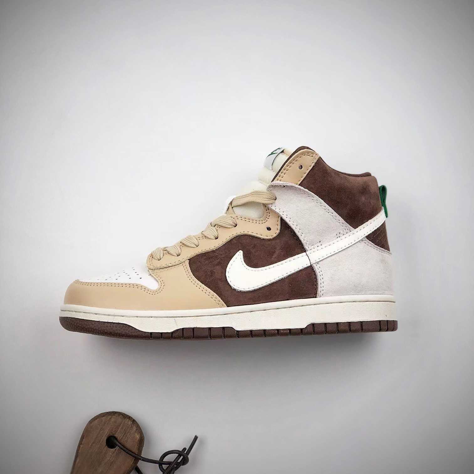 Nike Dunk High "Light Chocolate"Sneakers       DH5348-100 - 