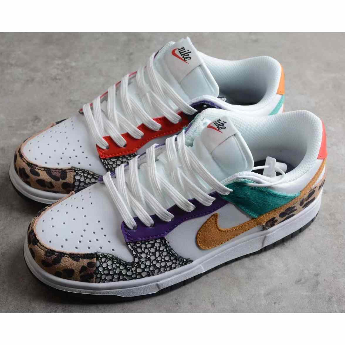 Nike Dunk Low SE "Patchwork" Sneaker    DN3866-100 - 