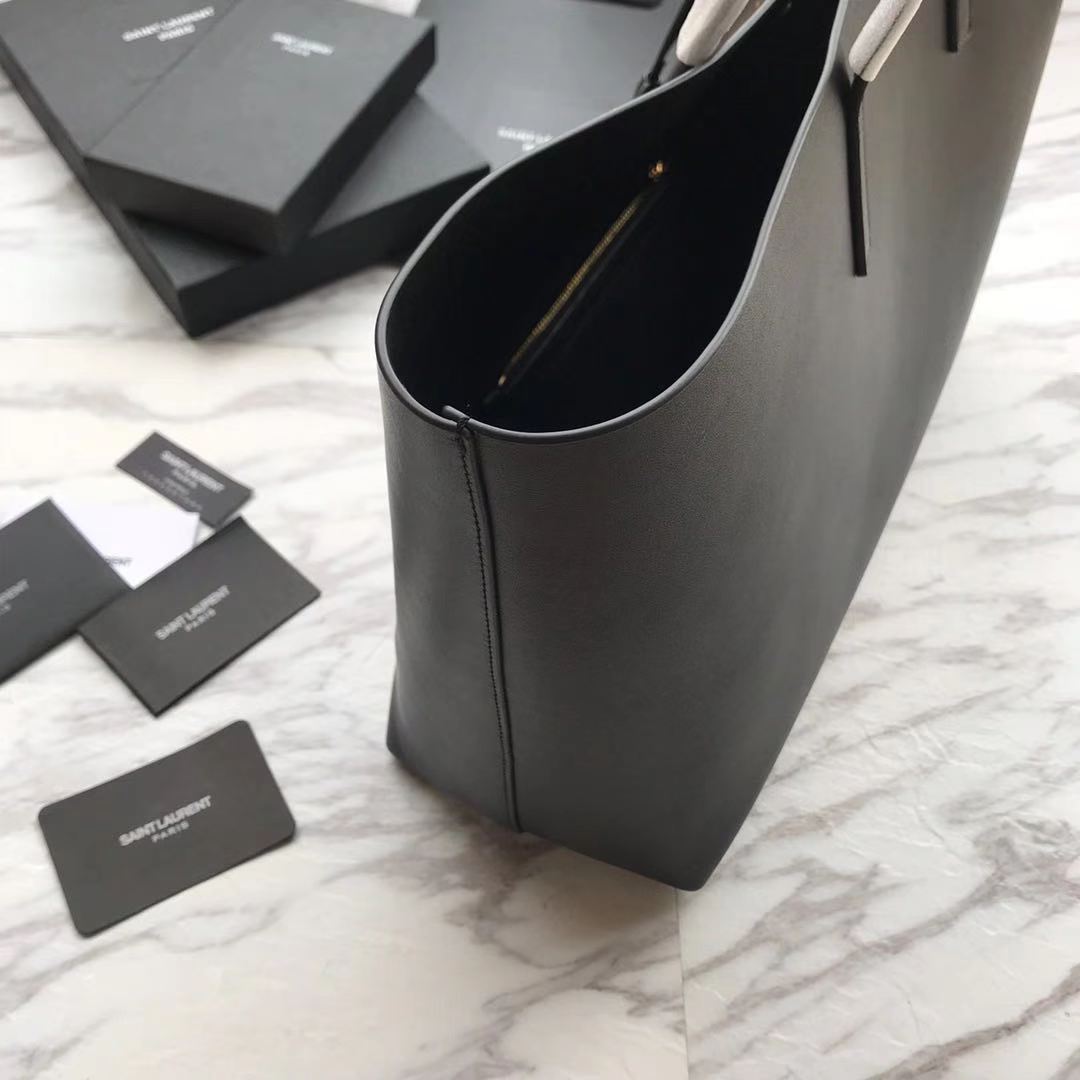 Saint Laurent Shopping Saint Laurent E/W In Supple Leather  - 