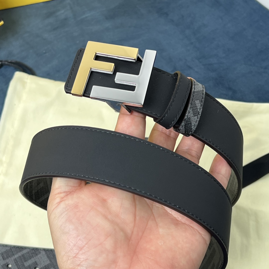 Fendi Reversible Black Leather Belt  - 