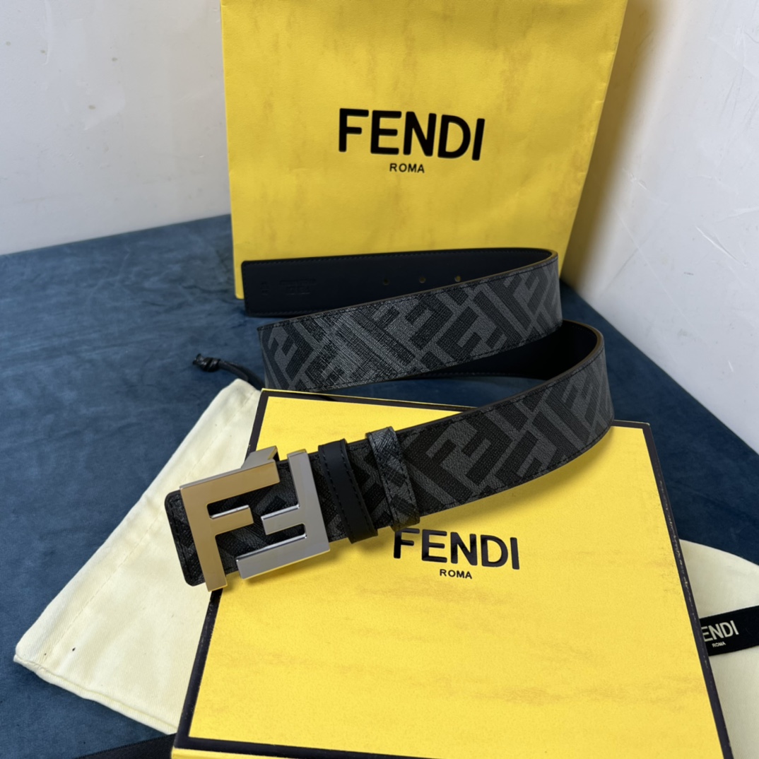 Fendi Reversible Black Leather Belt  - 