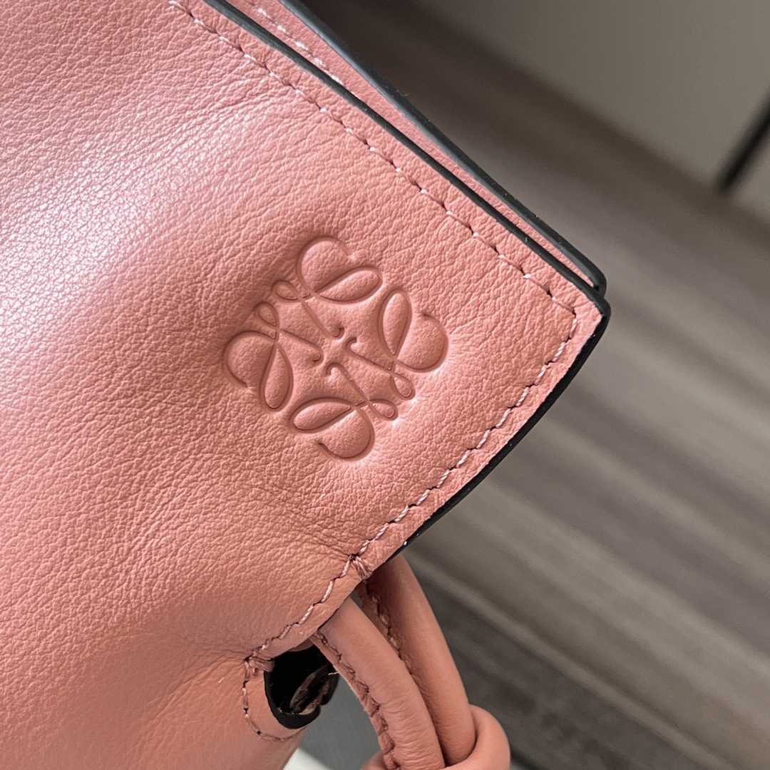 Loewe Flamenco Clutch In Nappa Calfskin - 