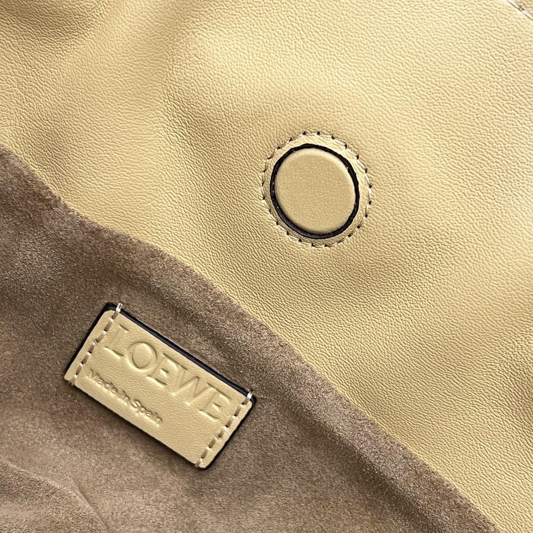 Loewe Mini Flamenco Clutch In Nappa Calfskin - DesignerGu