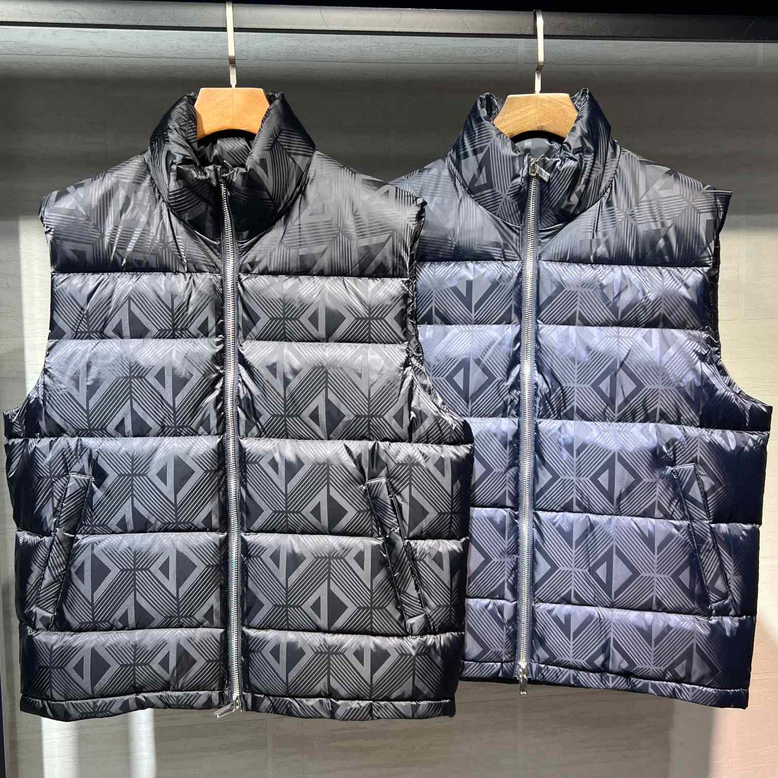 Dior Sleeveless Down Jacket - 