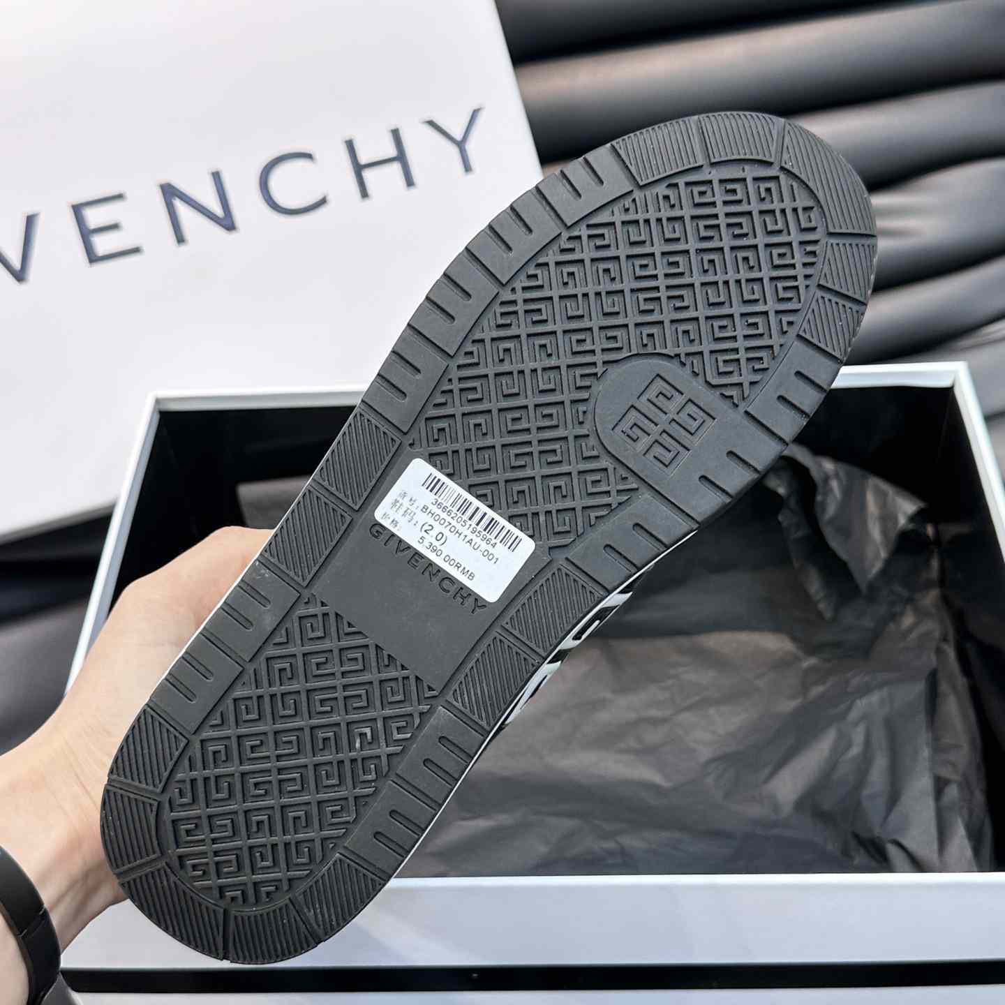 Givenchy G4 Sneakers In Patent Leather - 