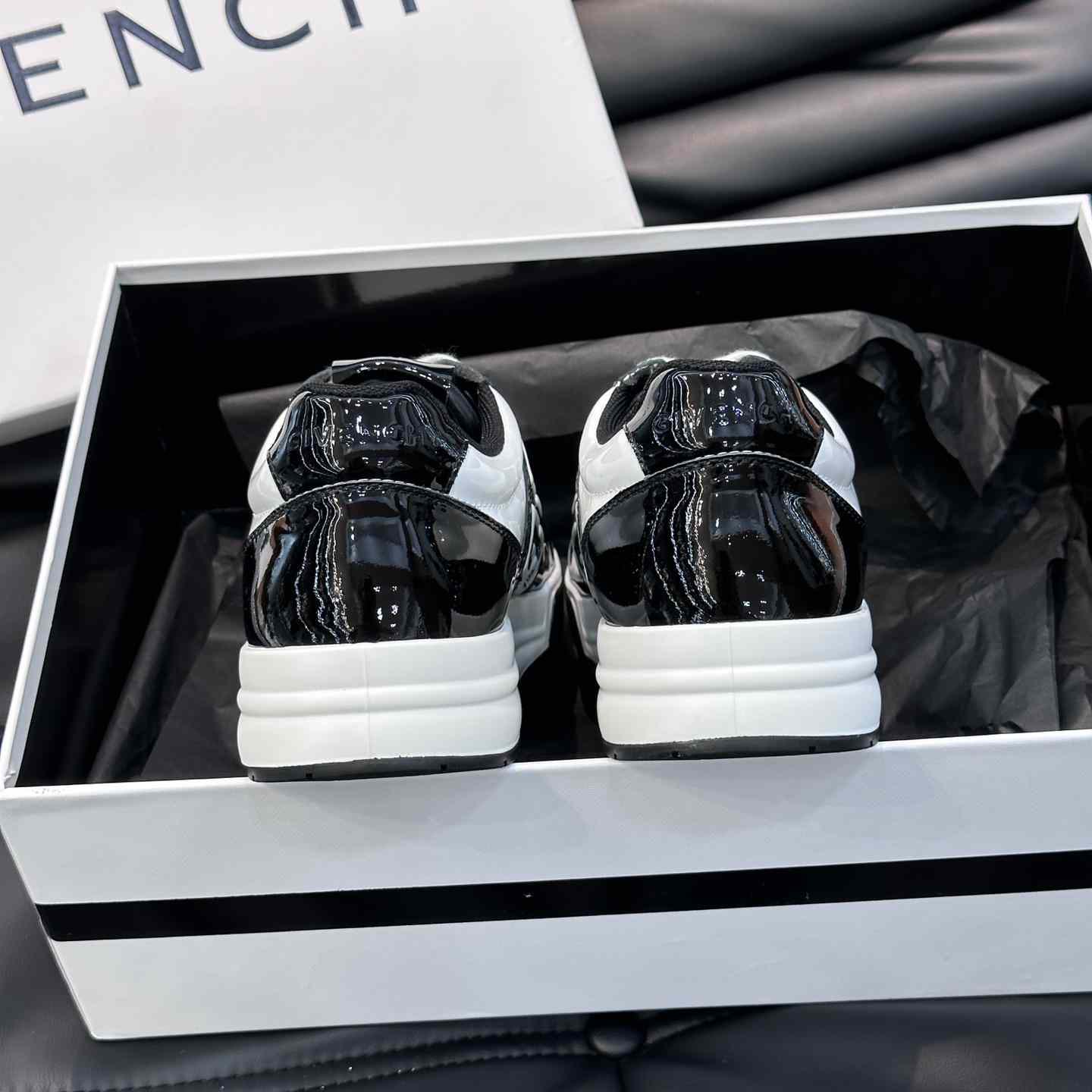 Givenchy G4 Sneakers In Patent Leather - 