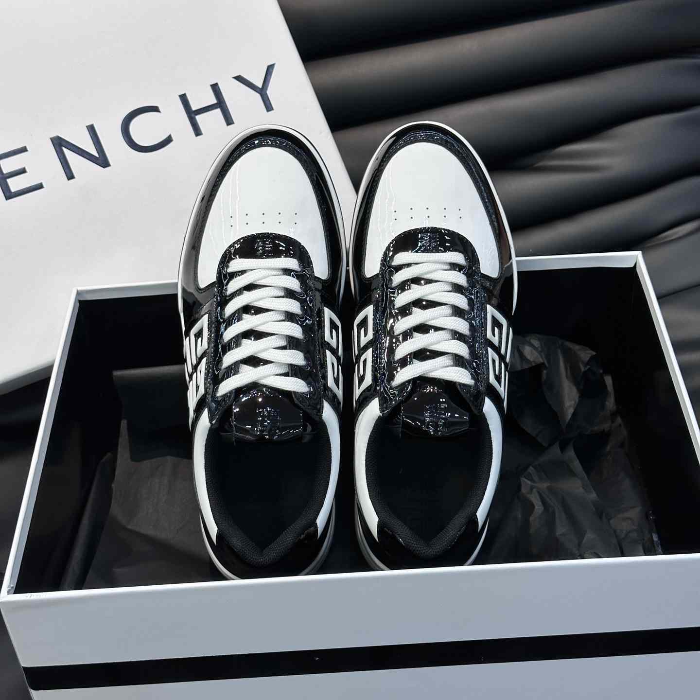 Givenchy G4 Sneakers In Patent Leather - 