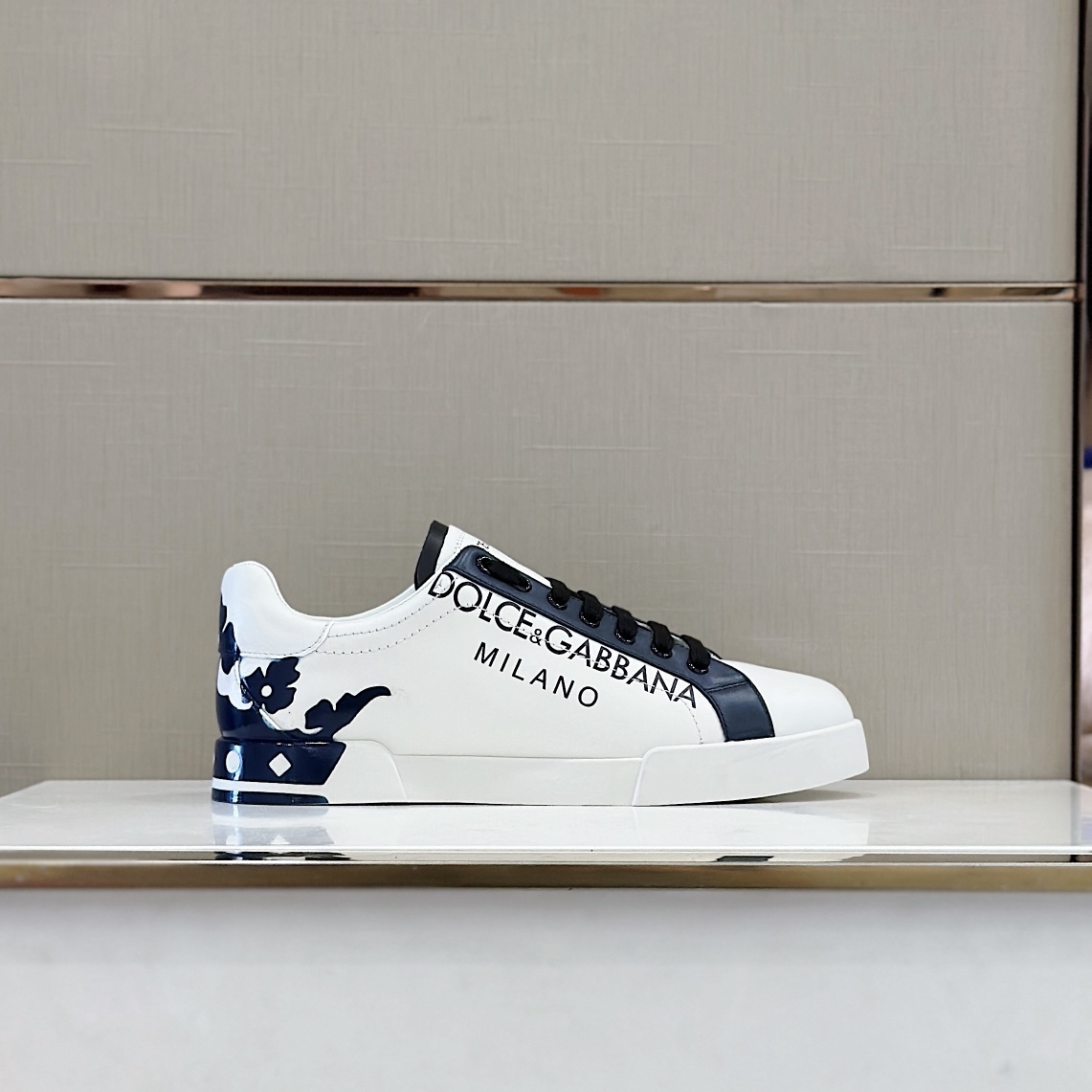 Dolce & Gabbana Portofino Sneakers - 