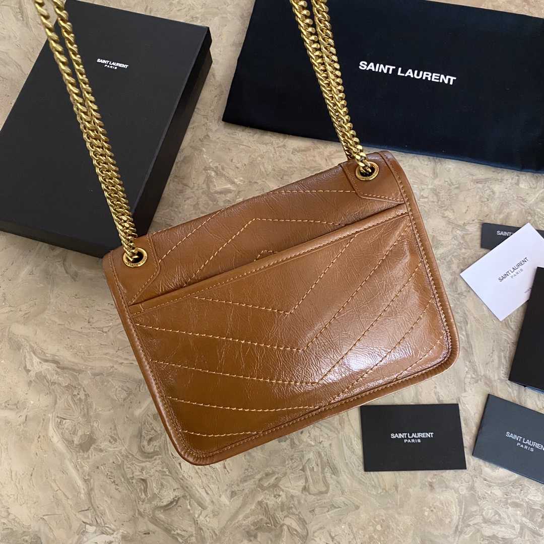 Saint Laurent Niki Medium In Vintage Leather (22×16×12cm) - DesignerGu