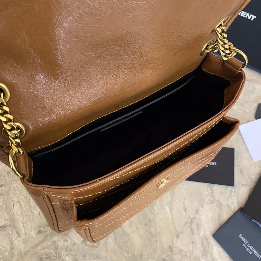 Saint Laurent Niki Medium In Vintage Leather (22×16×12cm) - DesignerGu