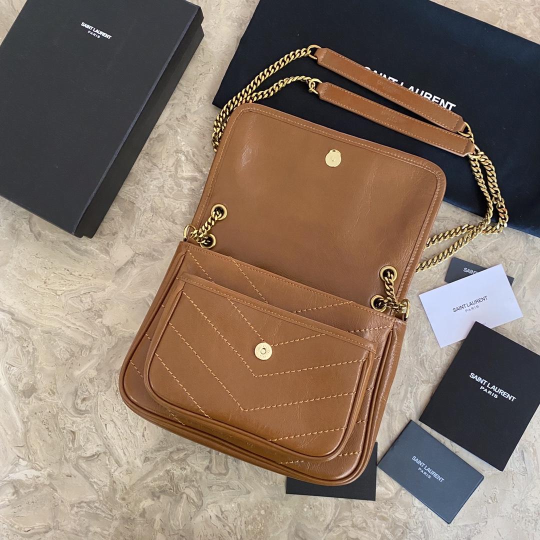 Saint Laurent Niki Medium In Vintage Leather (22×16×12cm) - DesignerGu