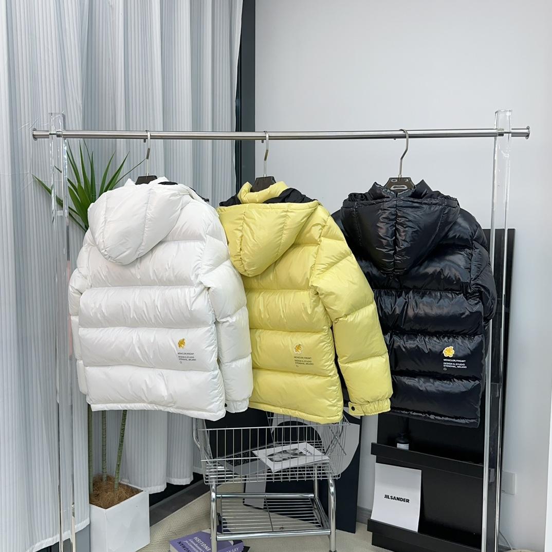 Moncler Anthemiock Short Down Jacket - 