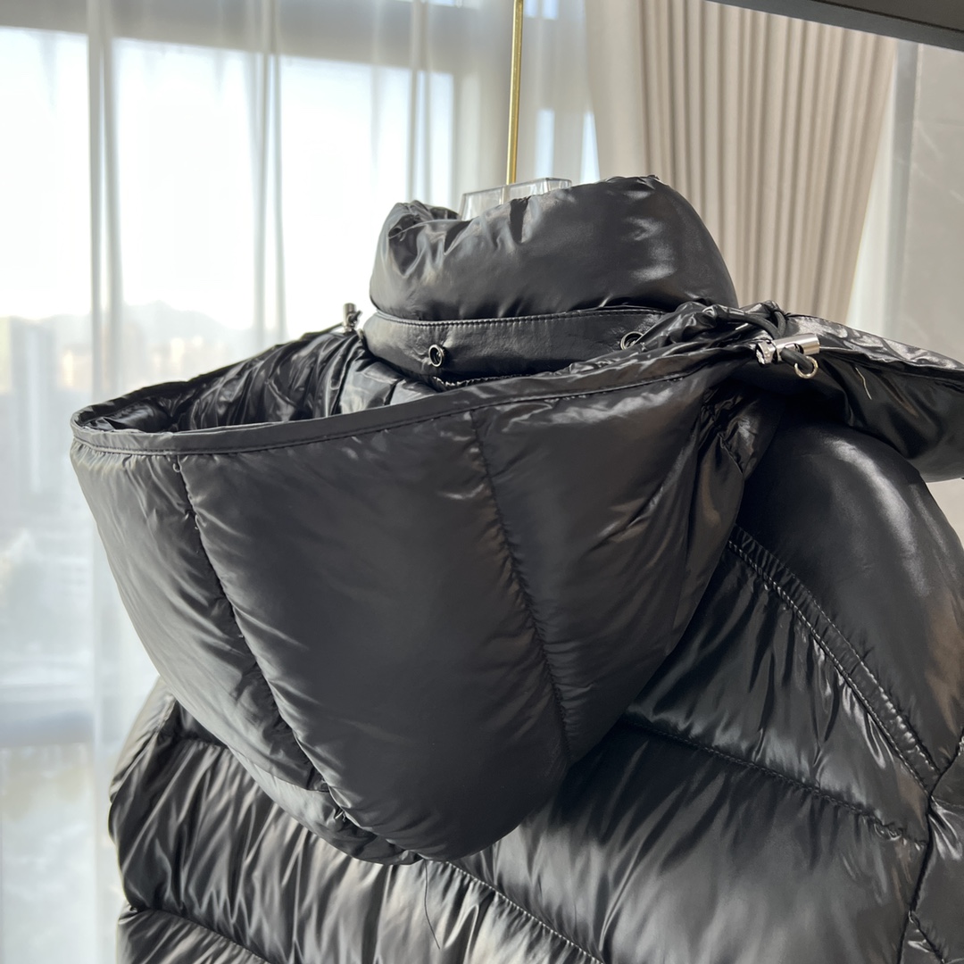 Moncler Maya Short Down Jacket - 
