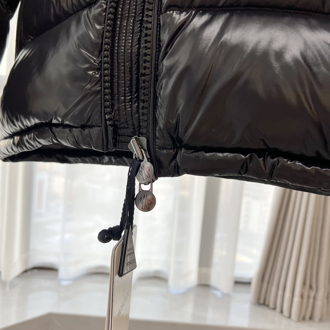 Moncler Maya Short Down Jacket - 