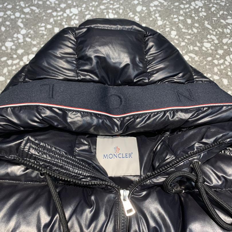 Moncler Pavin Short Down Jacket - 