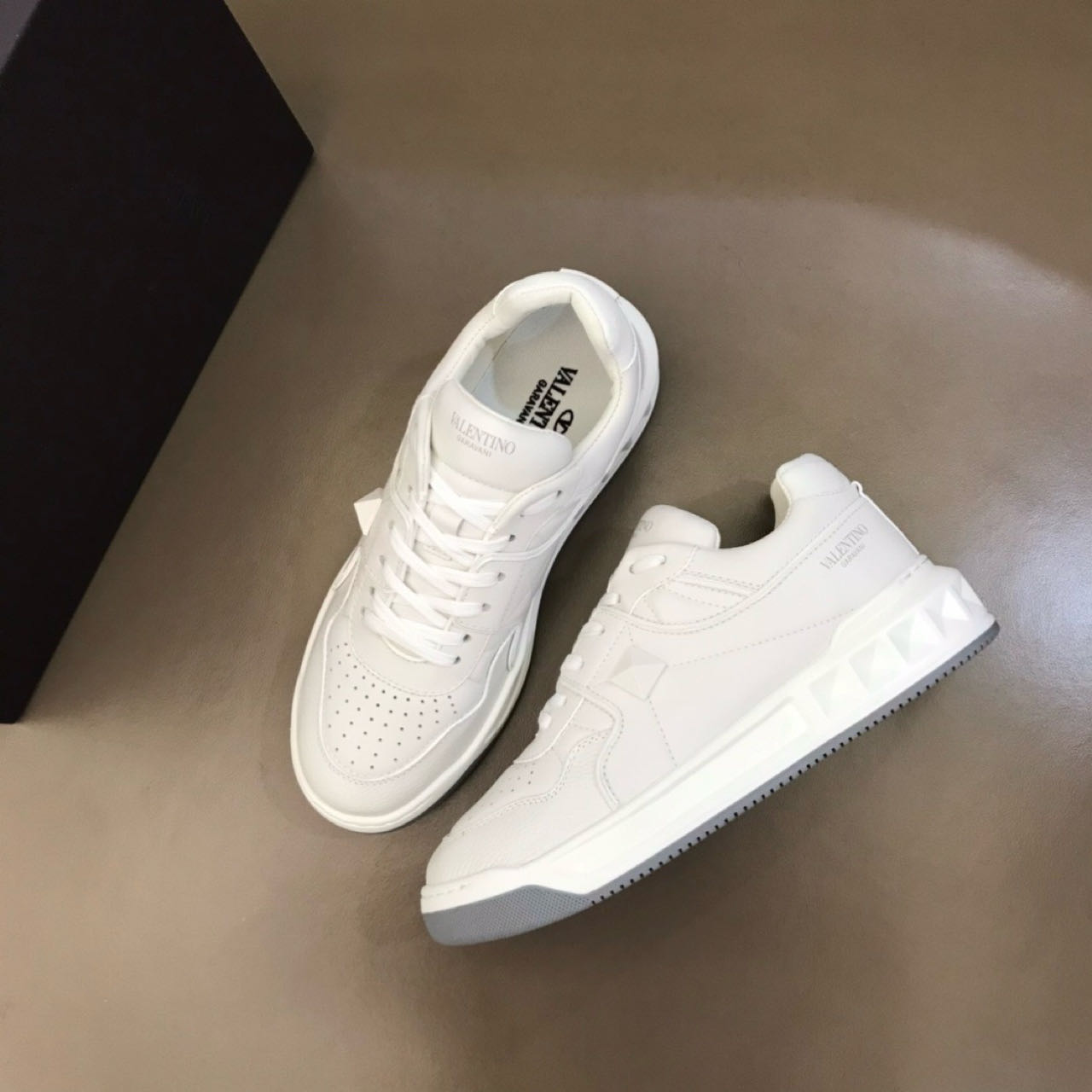 Valenti Sneaker Low-top One Stud In Nappa - 