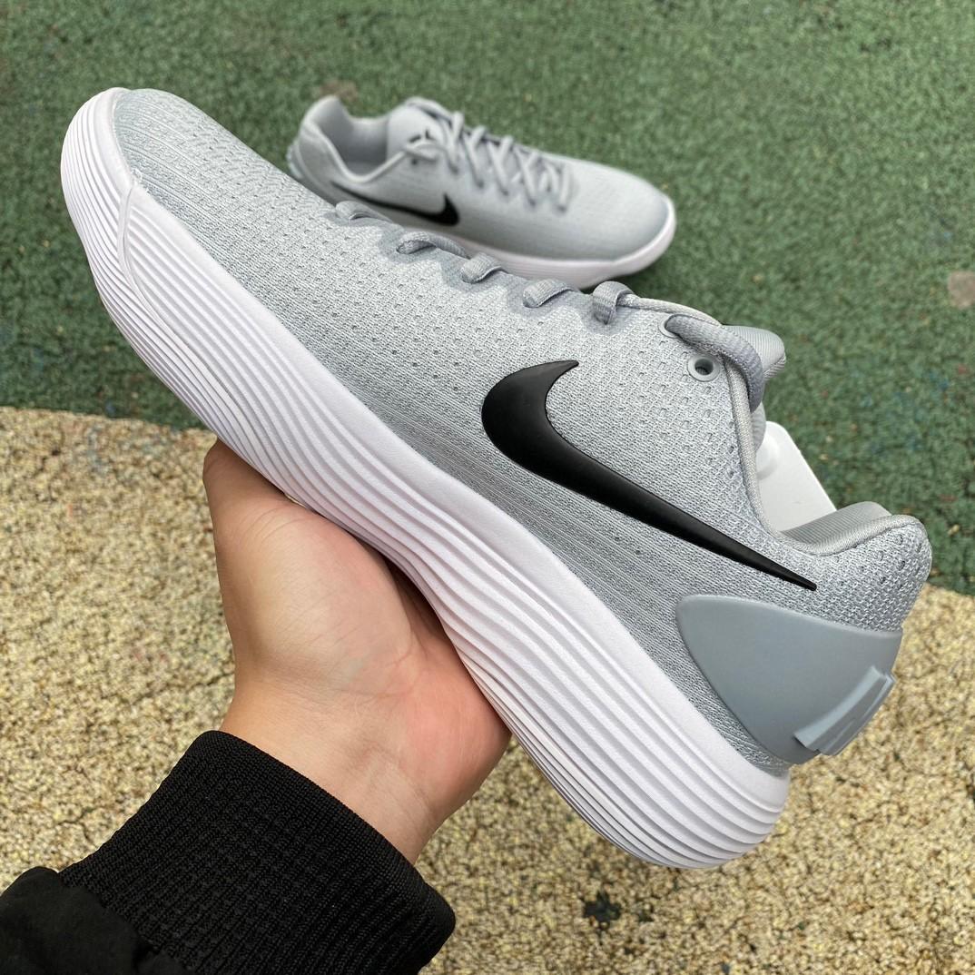 Nike Hyperdunk 2017 Low TB University Sneaker      - 