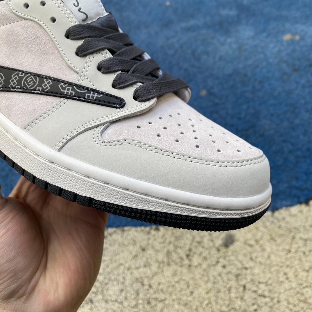 Tracis Scott x Air Jordan 1 Low Golf Sneaker   DZ4137-708 - 