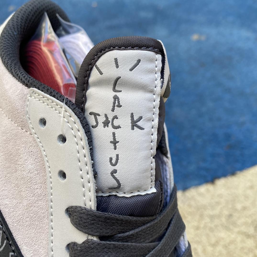 Tracis Scott x Air Jordan 1 Low Golf Sneaker   DZ4137-708 - 