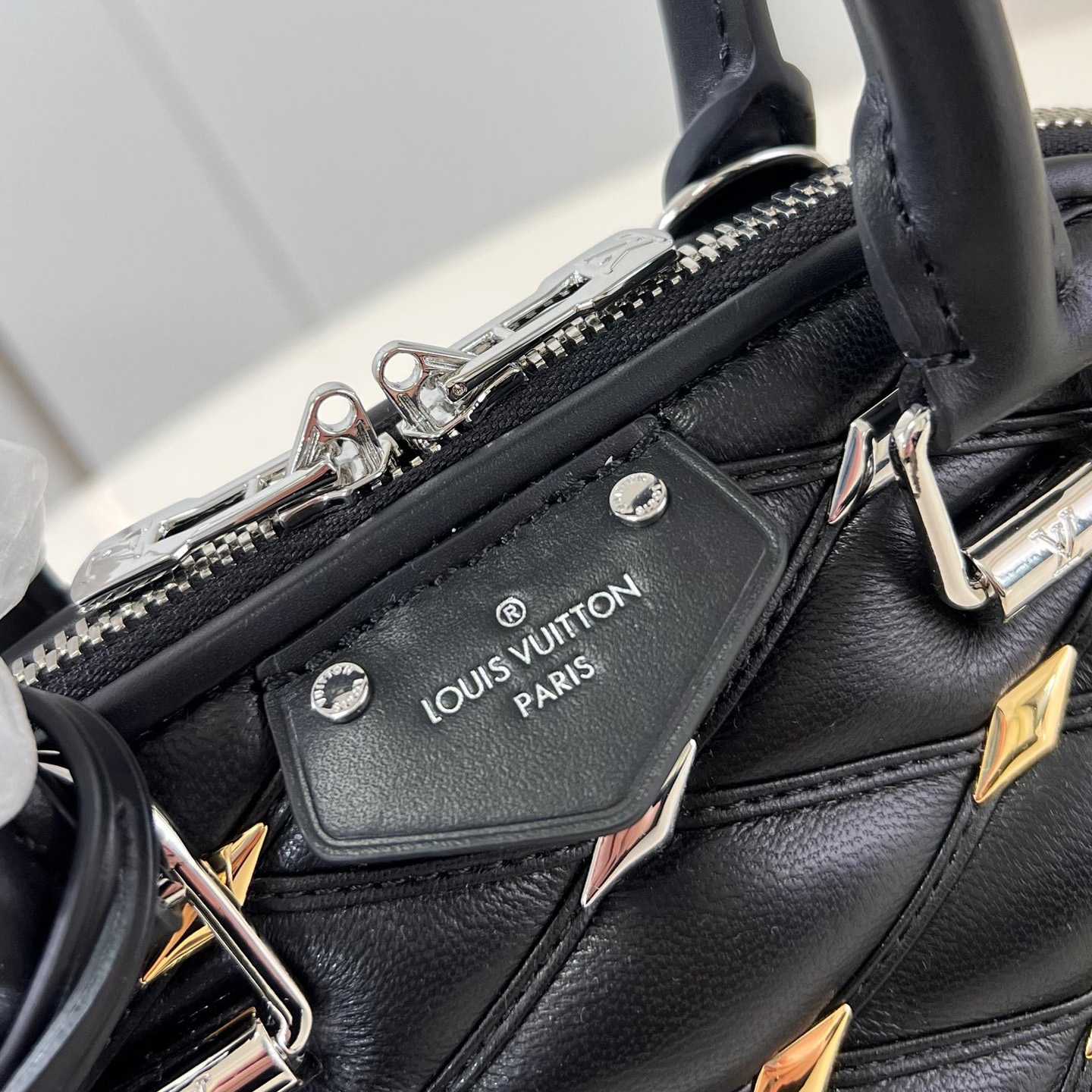 Louis Vuitton Nano Alma    M83019 - 