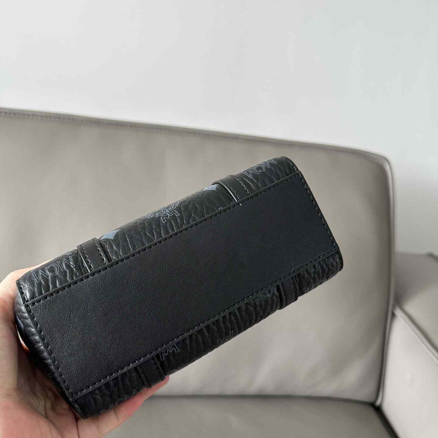 MCM Aren Top-zip Shopper In Visetos - 