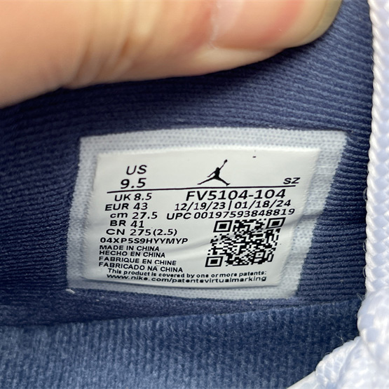 Jordan Air Jordan 11 Low“Diffused Blue” Sneaker    FV5104-104  - 