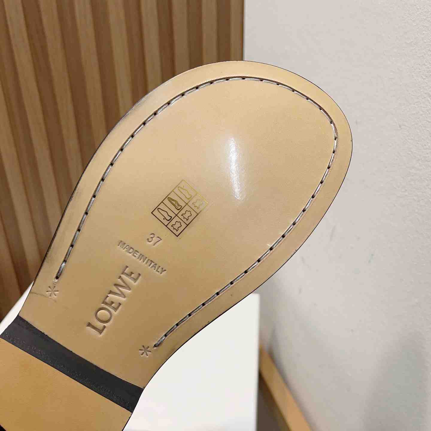 Loewe Campo Mary Jane Mule In Calfskin - 