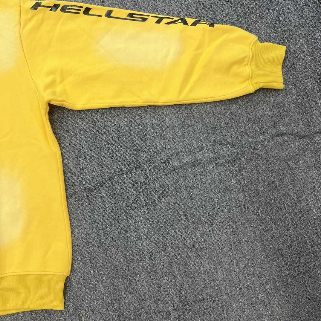 Hellstar Sports Crewneck White - 