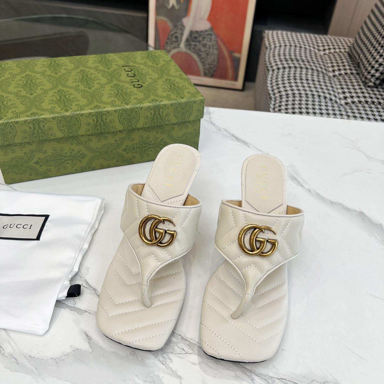 Gucci Women's Double G thong sandal - 