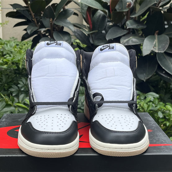 Air Jordan 1 High OG WMNS “Latte Sneaker    FD2596-021  - 